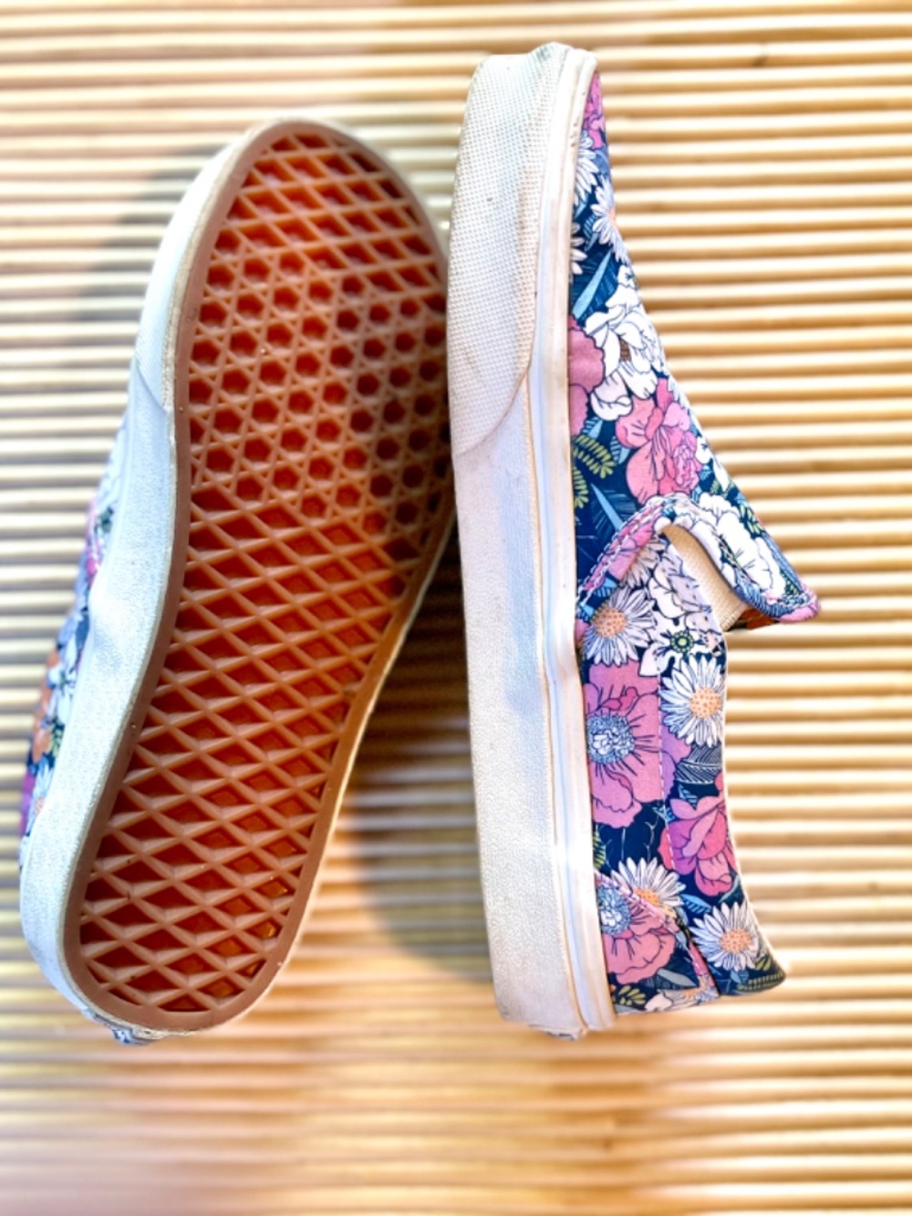 Supercute Tropical Floral Vans Slip Ons - Picture 5 of 6
